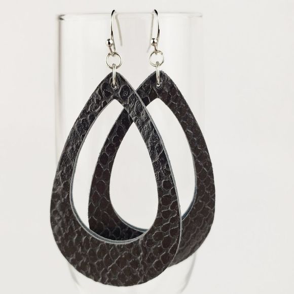 The Speckled Boutique Jewelry - Black Textured Teardrop Faux Leather Earrings